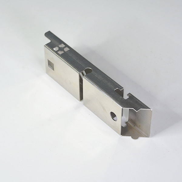 40-20mm-rectangle-tube-laser-cutting-result