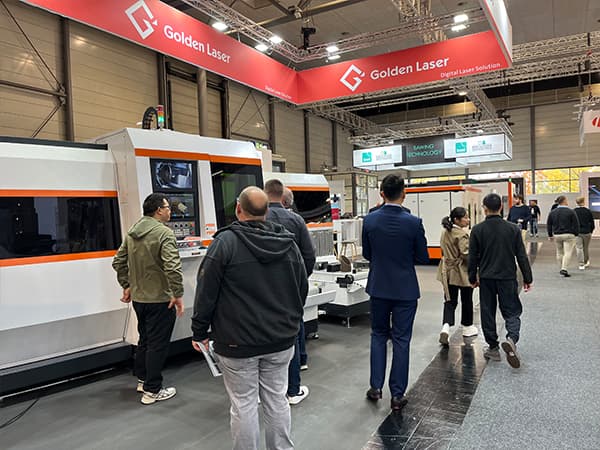 ユーロブレヒ2024におけるパイプレーザーカッター