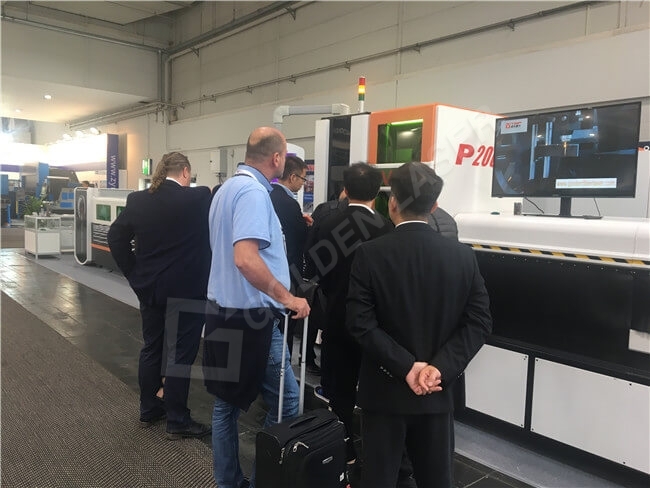 P2060A yn EMO Hannover