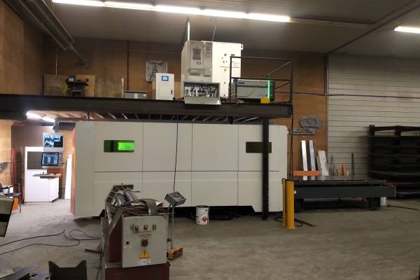 taglierina laser canadese 6KW(1)